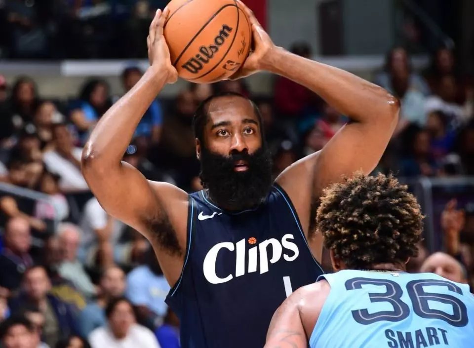 阿扎伦卡最新消息